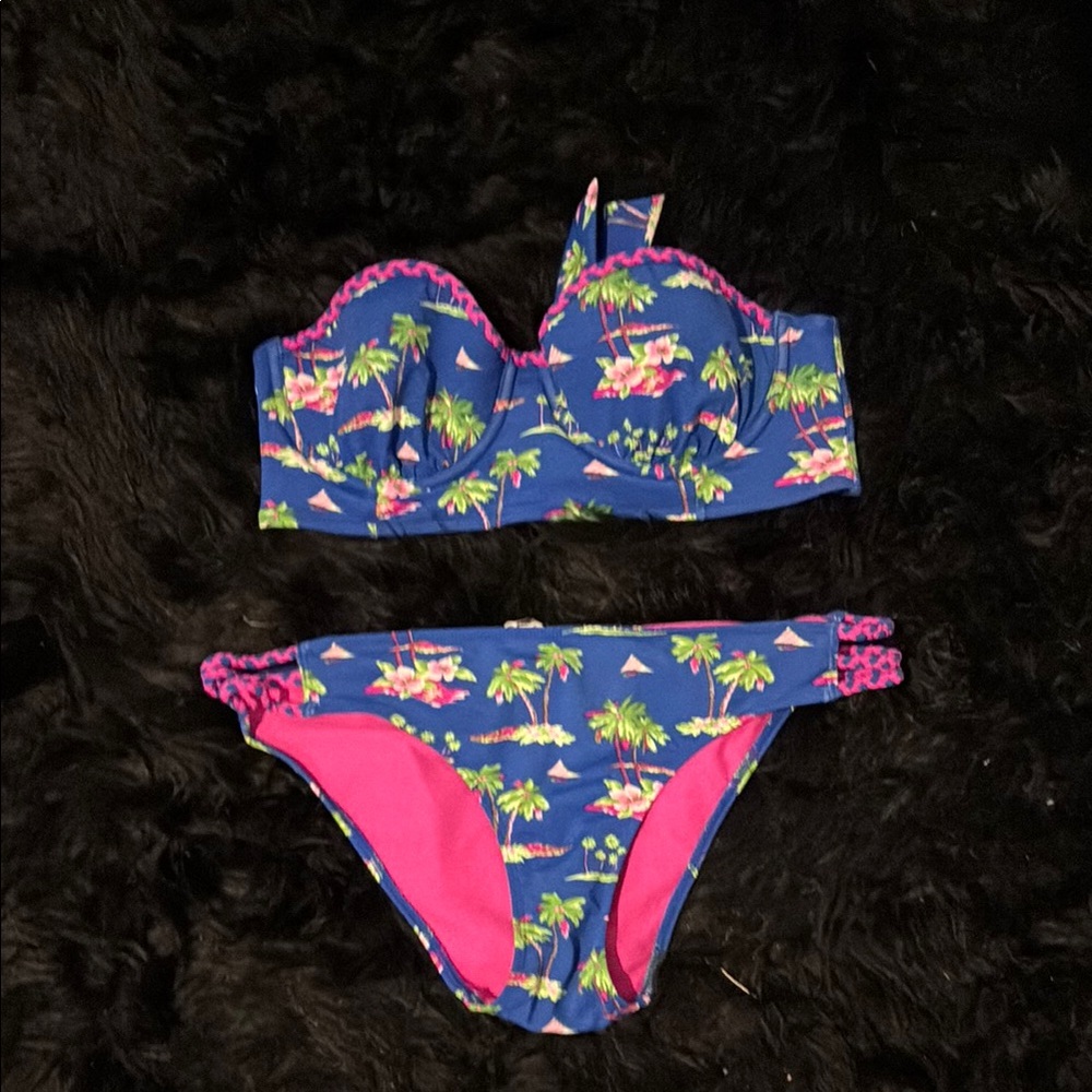 Hollister printed tropical bikini